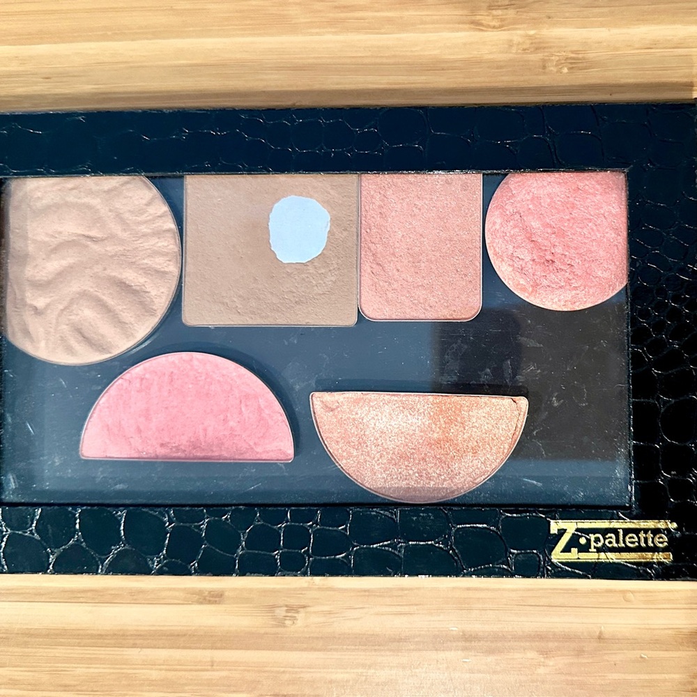 Becca x Jaclyn Hill Champagne Splits depotted with other